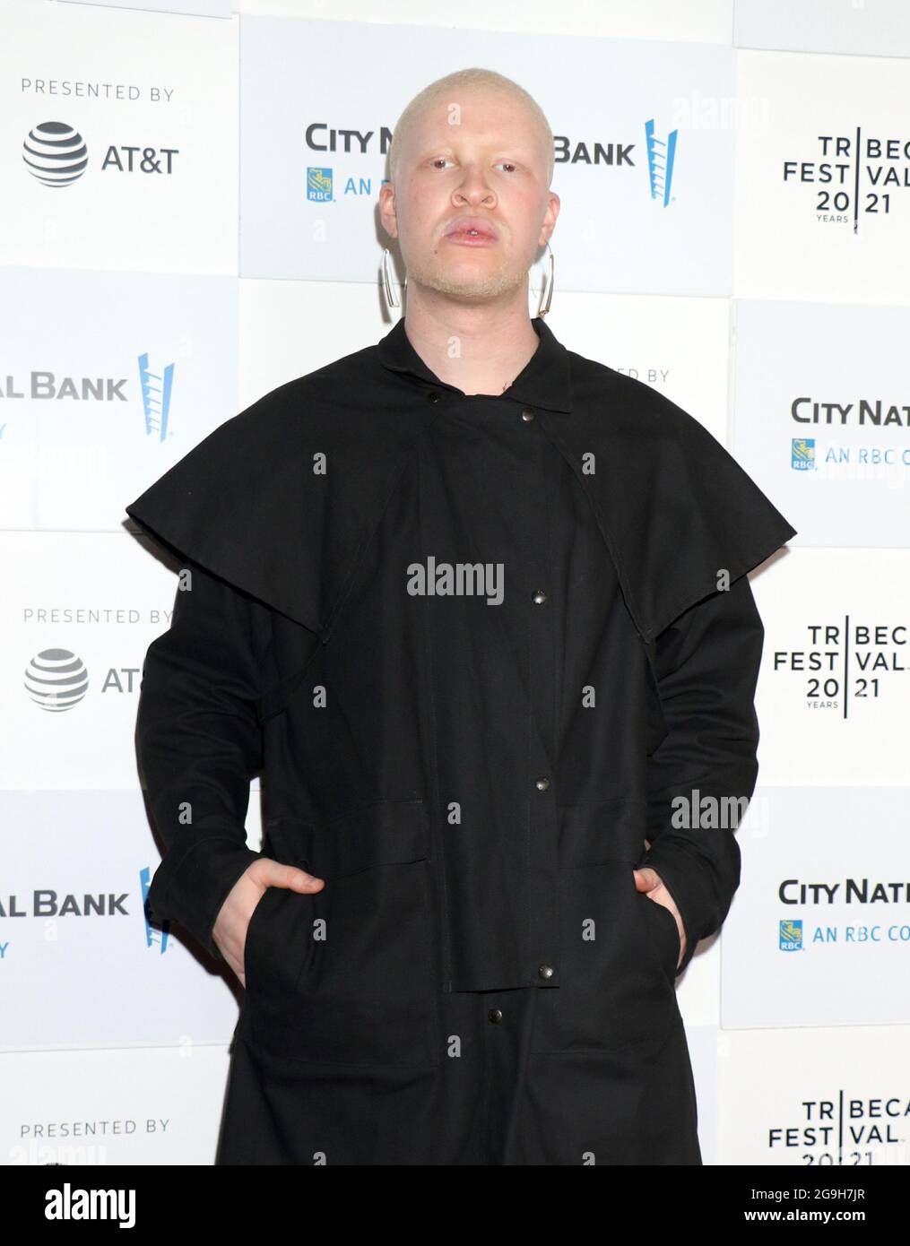 New York - NY - 20210610 étoiles et acteurs arrivent pour la première mondiale du film documentaire HBO « The Legend of the Underground » au Tribeca Festival 2021. -EN PHOTO : Shaun Ross ROGER WONG Banque D'Images