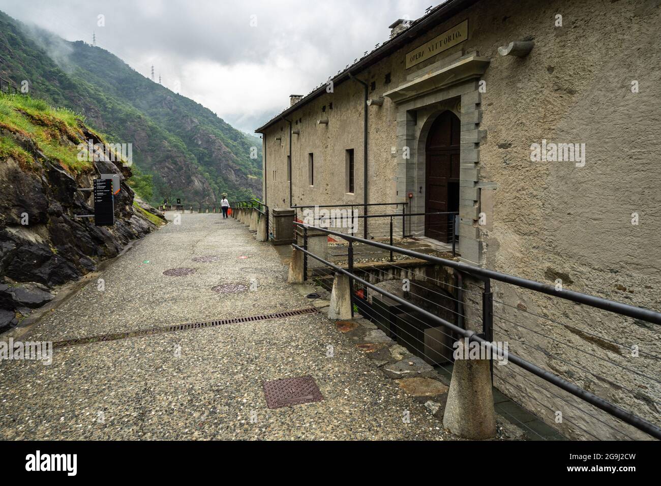 La rampe à l'intérieur du fort Bard, une forteresse militaire construite au XIXe et maintenant l'une des attractions touristiques les plus visitées de la vallée d'Aoste, en Italie Banque D'Images