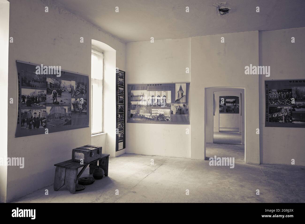 TIMISOARA, ROUMANIE - 29 JUILLET 2015: 1989 Musée de la Révolution Timisoara inclure la documentation, les affiches et la photographie de ces jours fatidique qui ont commencé Banque D'Images