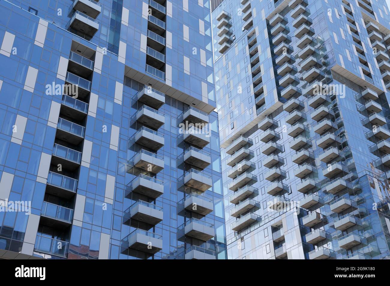 Immeubles à appartements de grande hauteur, Montréal, province de Québec, Canada Banque D'Images