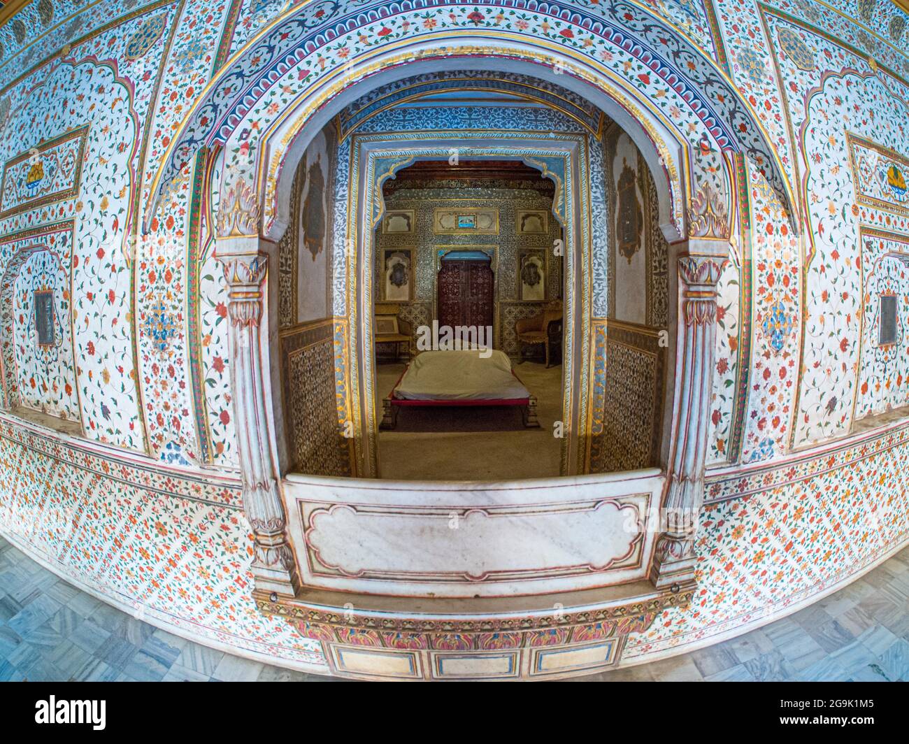 Murs peints, salle d'état, fort Junagarh, Rajasthan, Inde Banque D'Images