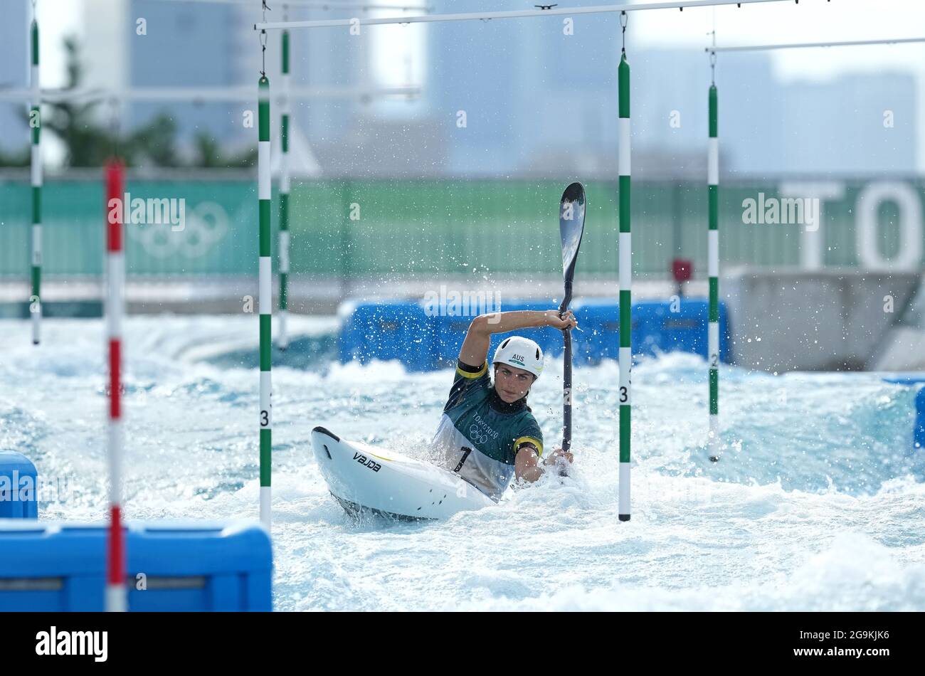 Jessica Fox en Australie pendant la demi-finale de kayak féminin au Kasai Canoe Slalom Centre le quatrième jour des Jeux Olympiques de Tokyo 2020 au Japon. Date de la photo: Mardi 27 juillet 2021. Banque D'Images
