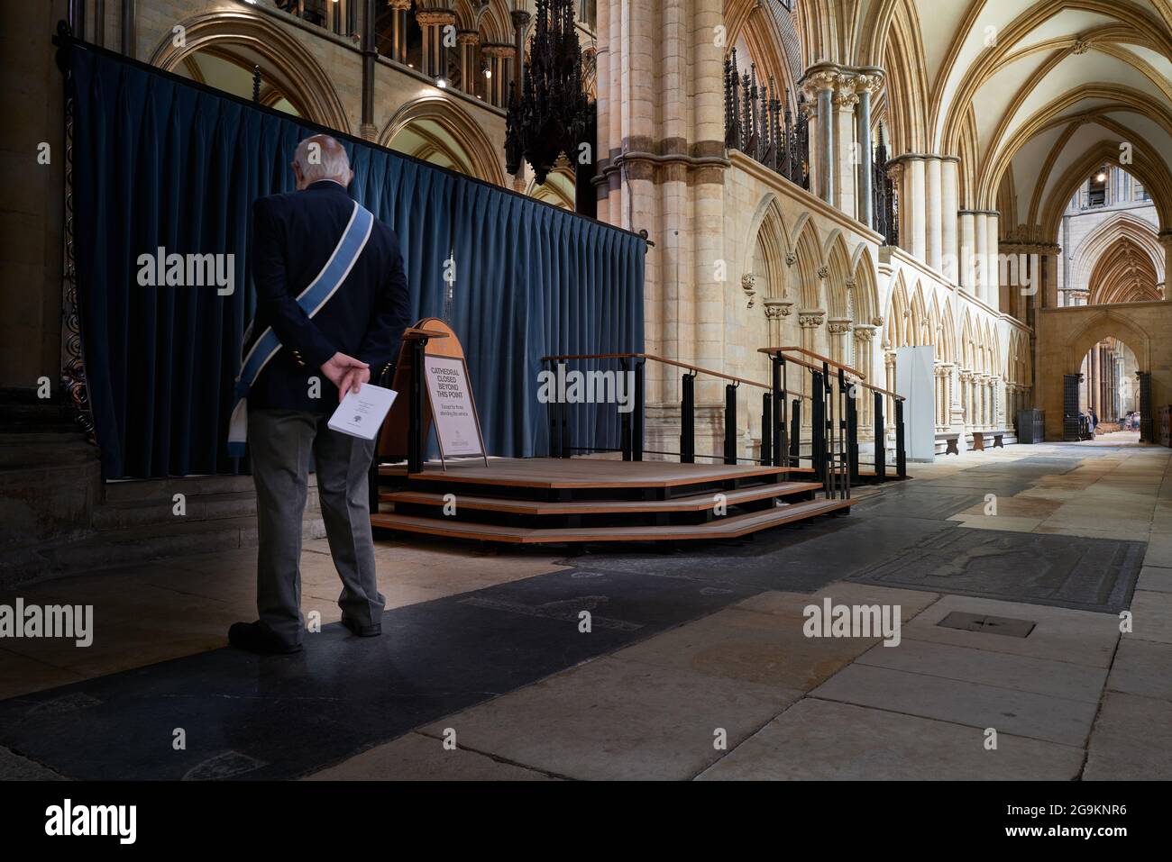 L'allée nord de la cathédrale médiévale de Lincoln, en Angleterre. Banque D'Images