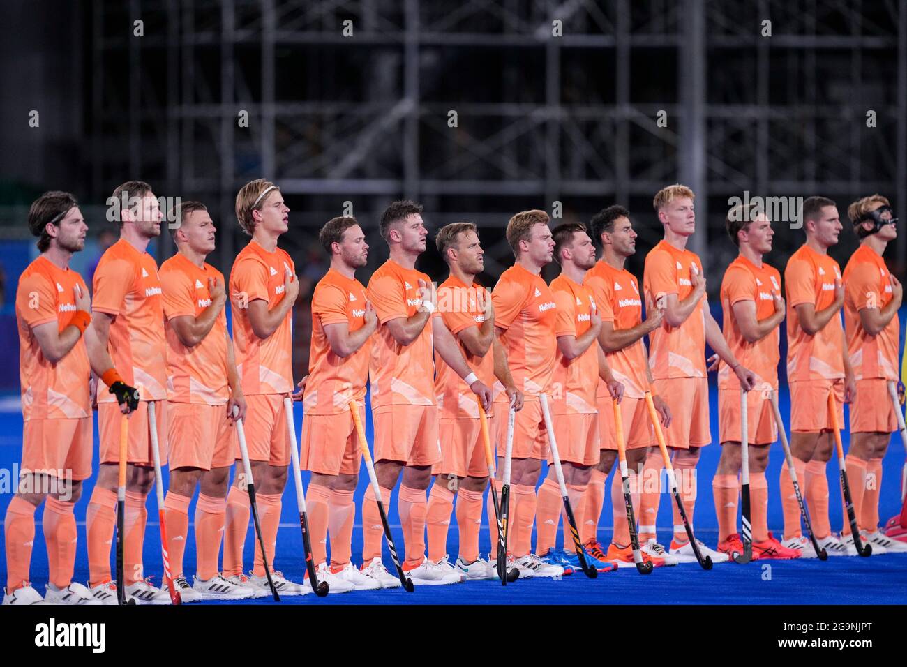 TOKYO, JAPON - JUILLET 27 : Jeroen Hertzberger des pays-Bas, Lars balk des pays-Bas, Billy Bakker des pays-Bas, Jorrit Croon des pays-Bas, Glenn Schuurman des pays-Bas, Mirco Pruijser des pays-Bas, Joep de mol des pays-Bas, Thierry Brinkman des pays-Bas, Le gardien de but Pirmin Blaak des pays-Bas, Mink van der Weerden des pays-Bas et Justen Blok des pays-Bas participant à la compétition de la piscine des hommes B lors des Jeux Olympiques de Tokyo 2020 au stade de hockey de l'Oi le 27 juillet 2021 à Tokyo, Japon (photo de Yannick Verhoeven/Orange Pictures) NOCNSF Banque D'Images