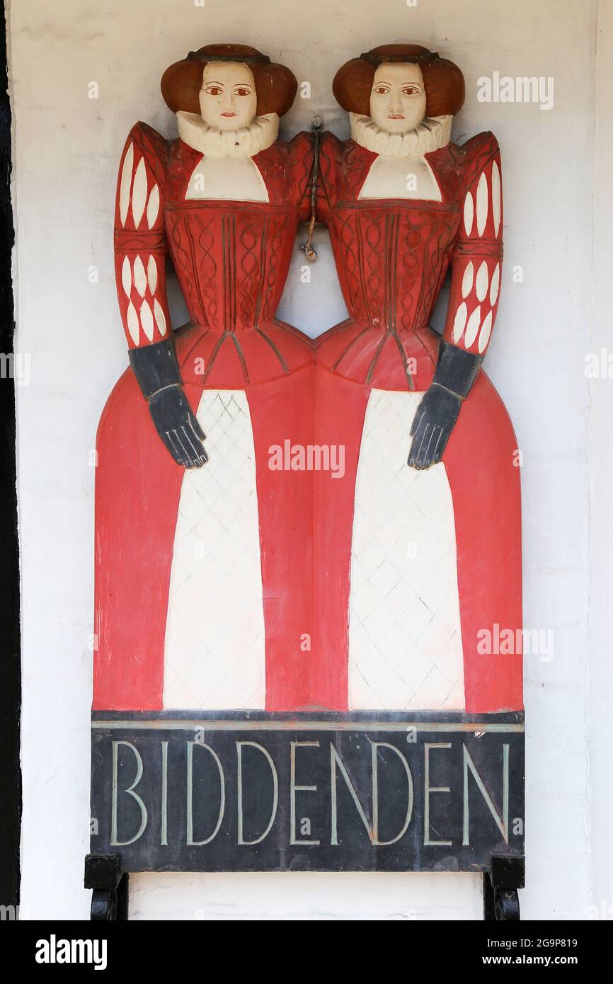 Femmes de chambre de Biddenden, restaurant West House, High Street, Biddenden, Kent, Angleterre, Grande-Bretagne, Royaume-Uni, Europe Banque D'Images