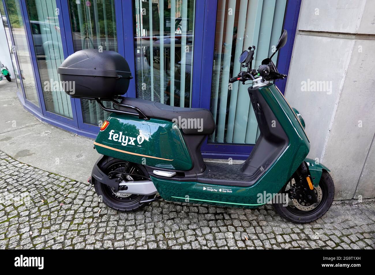 E-scooter de Felyx, Berlin, Allemagne Banque D'Images