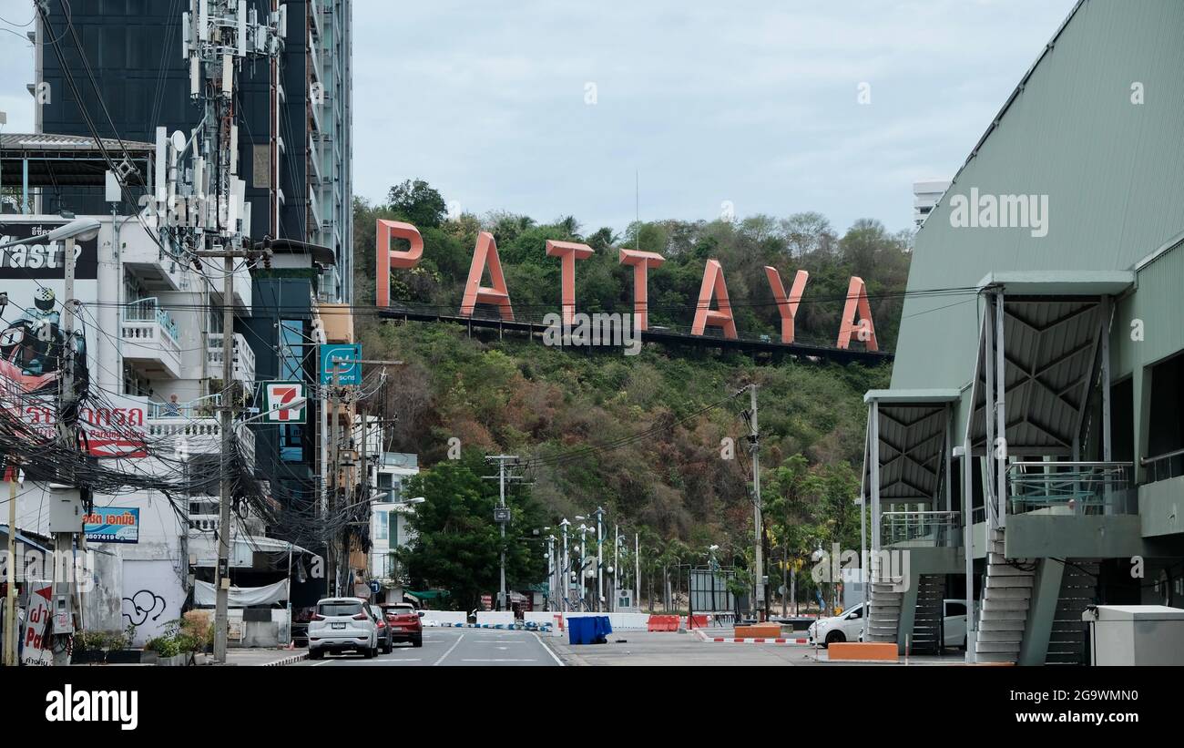 Boutique fermée Walking Street Pattaya Thaïlande voir les panneaux Banque D'Images