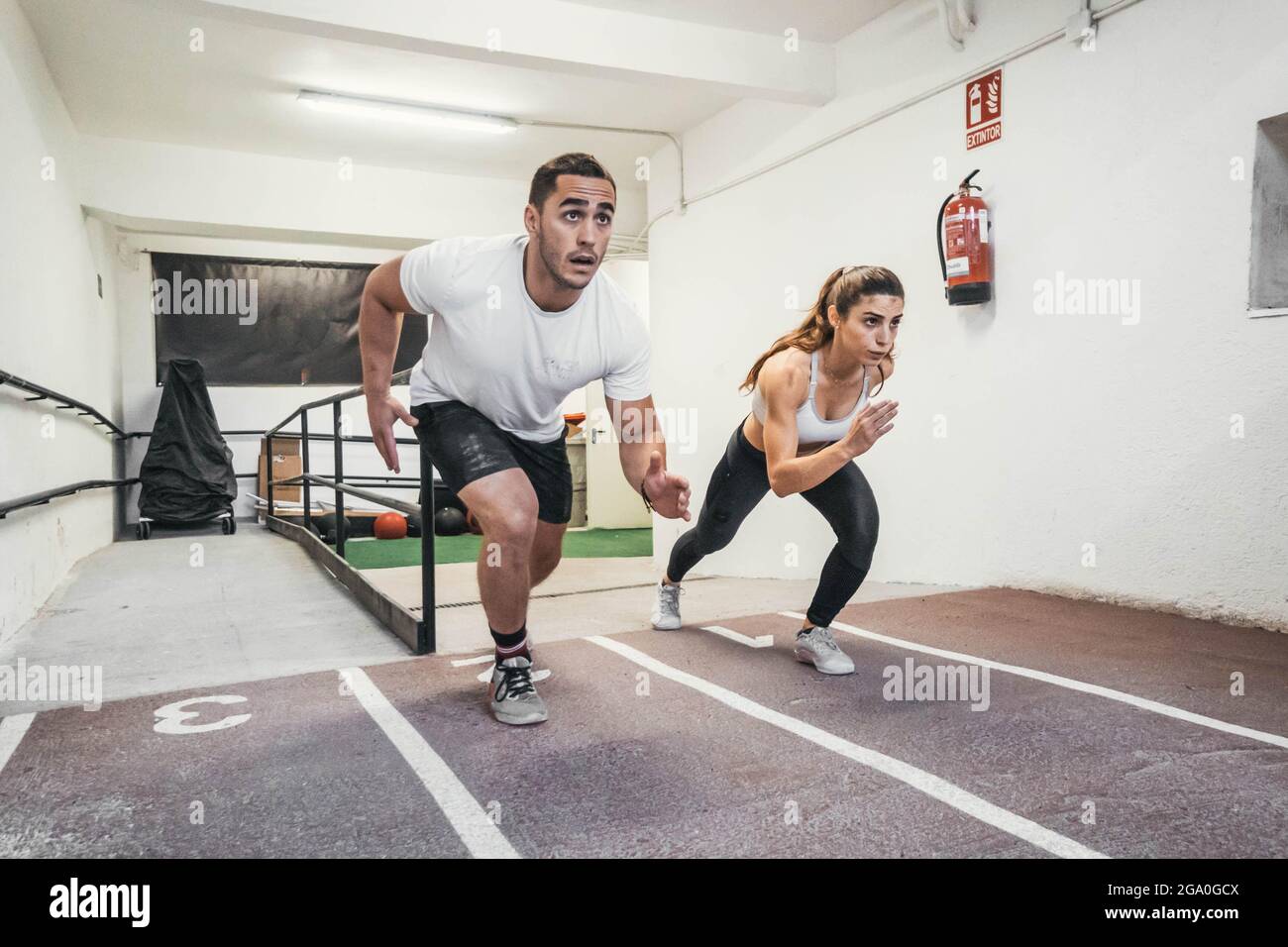 coupler en position pour commencer à courir Banque D'Images