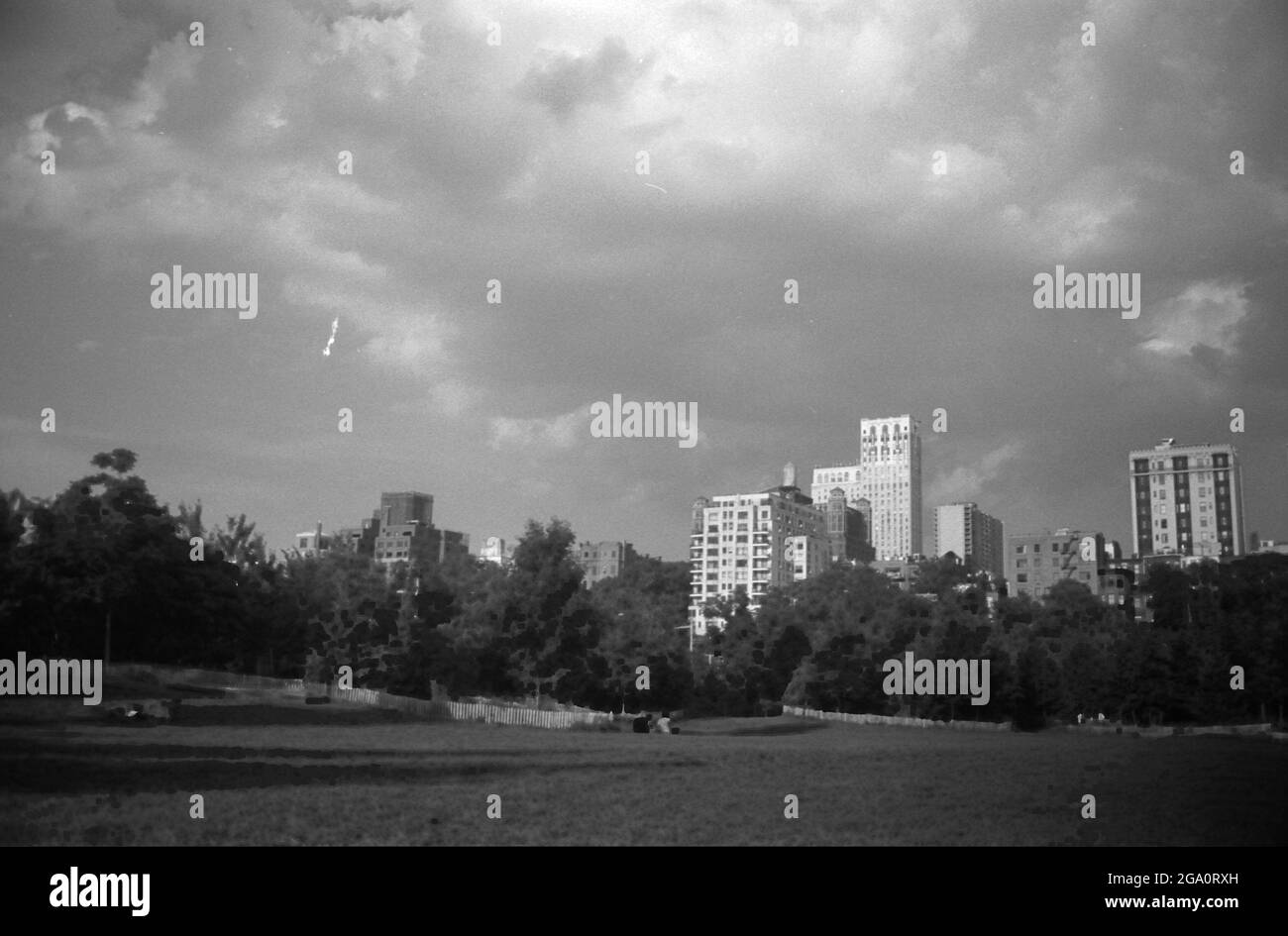 New York City sur le film B&W 35mm Banque D'Images