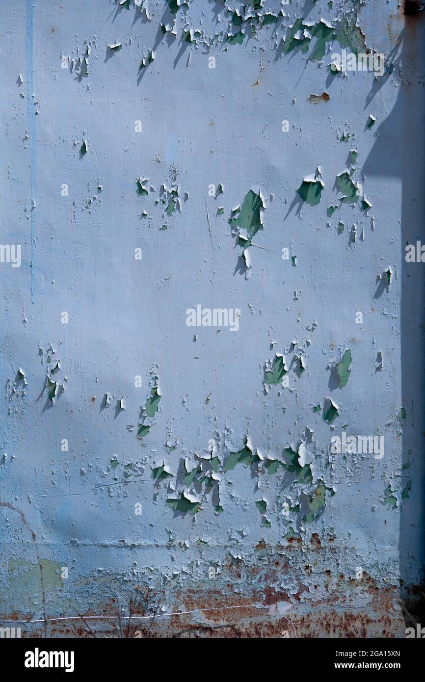 Vieux mur bleu usé. Arrière-plan abstrait. Meules la surface du mur. Banque D'Images