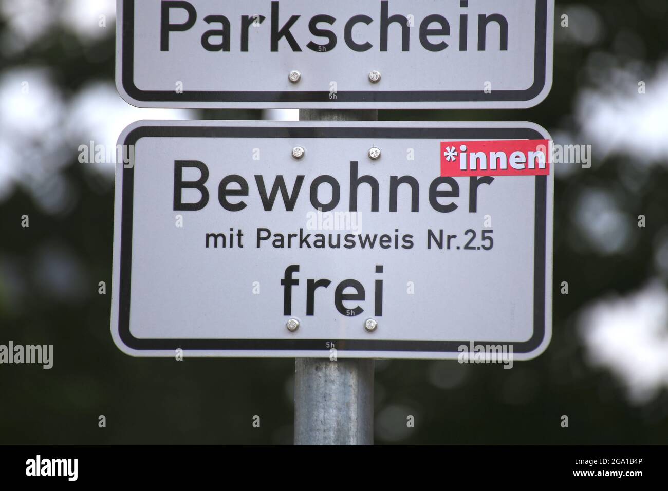 Allemagne: A trouvé objet sur le thème du débat sur le genre à Mannheim: Le mot habitant était contre-genre avec un autocollant Banque D'Images