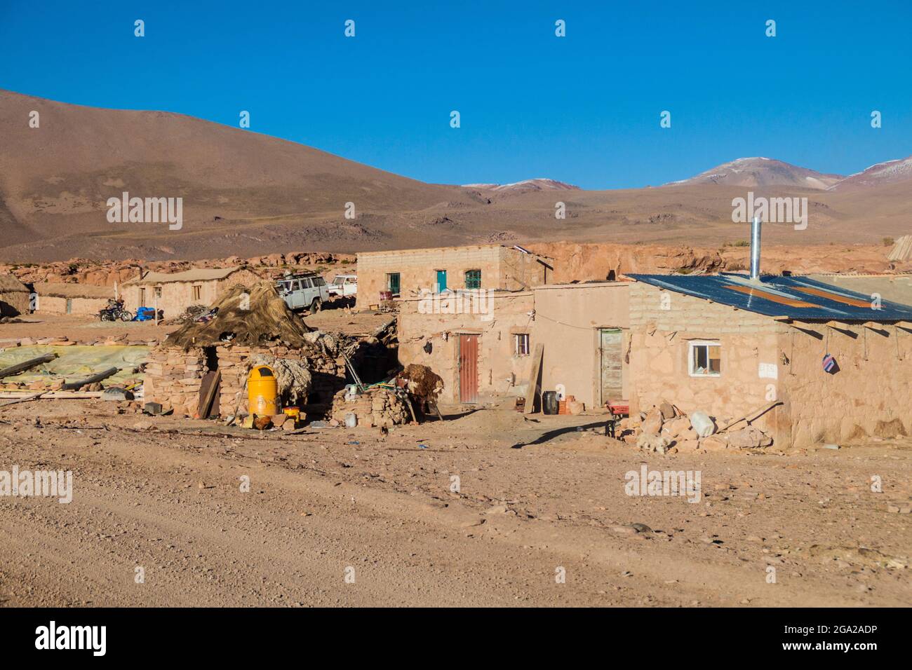 Petit village sur altiplano bolivien Banque D'Images