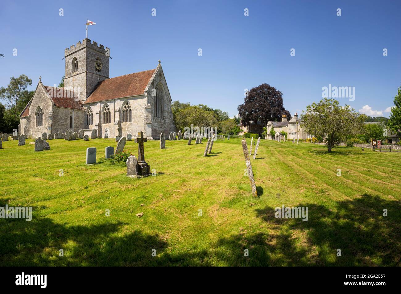 L'église de St Mary the Virgin, Dinton, Wiltshire, remonte à la 13ème. Une grande partie de l'édifice actuel est composé de 14e et 15e siècle c'était reno Banque D'Images