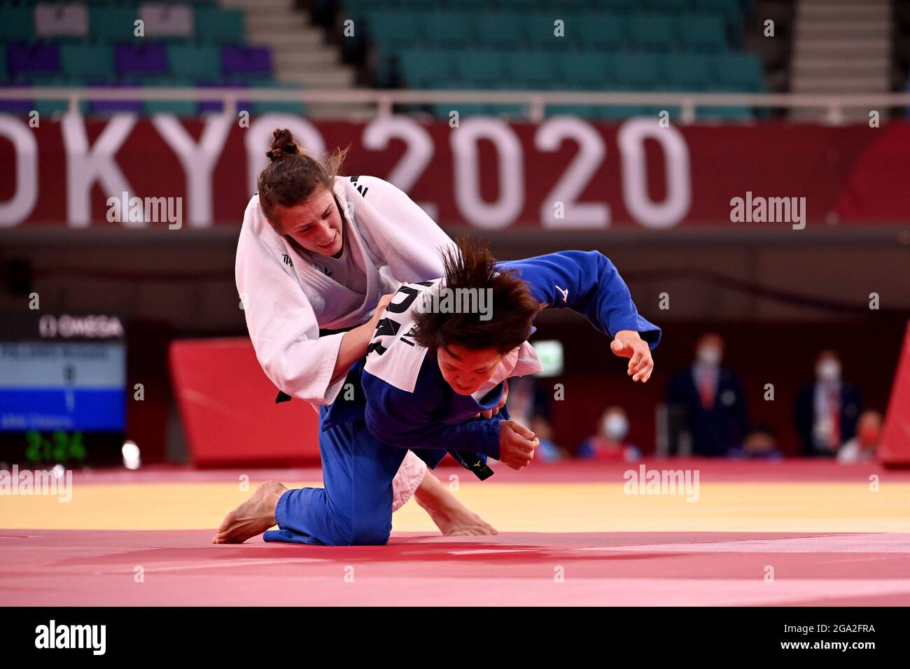 Tokyo, Japon. 28 juillet 2021. Michaela POLLERES (AUT) dans son combat contre Chizuru ARAI (JPN), judo, femmes, femmes -70 kg, finale, Finale, le 07/28/2021, Nippon Budokan. Jeux olympiques d'été 2020, de 23.07. - 08.08.2021 à Tokyo/Japon. CRÉDIT : dpa/Alay Live News Banque D'Images