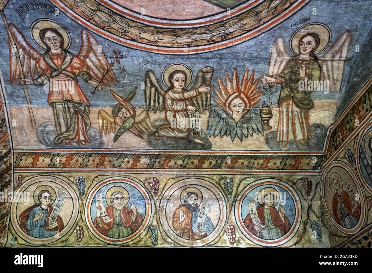 Église en bois de St Parascheva à Sub Piatra, montagnes de Trascaului, Roumanie; Transylvanie, Roumanie Banque D'Images