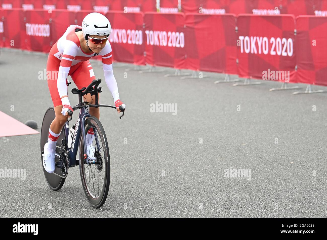 Oyama, Japon. 28 juillet 2021. Cyclisme : Jeux Olympiques, Oyama (22,10 km), essai individuel des femmes au Fuji International Speedway. Yonamine de l'ERI du Japon. Credit: Sebastian Gollnow/dpa/Alay Live News Banque D'Images