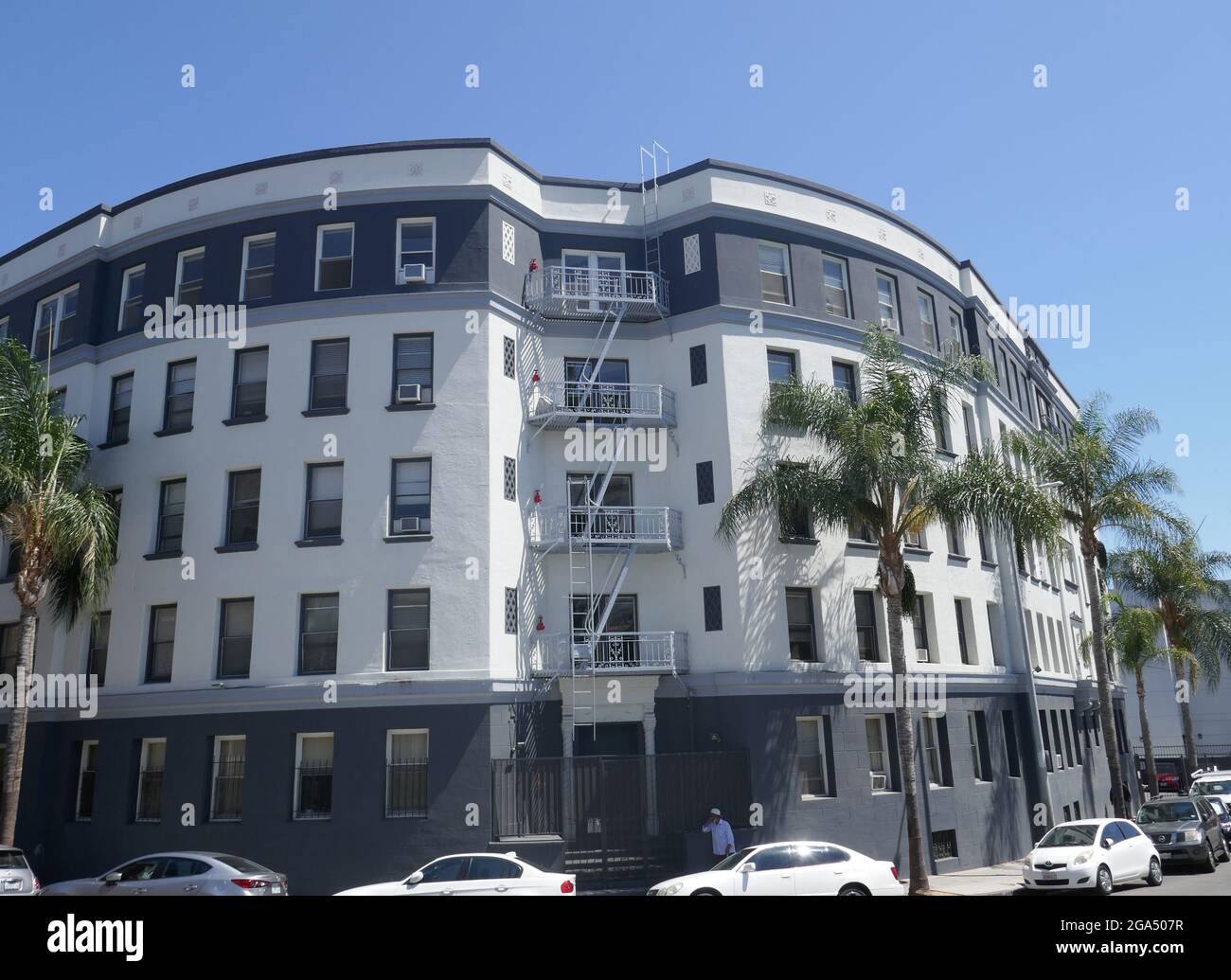 Los Angeles, Californie, États-Unis 28 juillet 2021 UNE vue générale de l'atmosphère de l'ancien domicile de l'acteur Victor Kilian où il a été assassiné au 6500 Yucca Street le 28 juillet 2021 à Los Angeles, Californie, États-Unis. Les autres anciens résidents étaient Thomas Ahern, Cortz F. Abbey, Edythe Flynn, Leonhard Frank, Beatrice Grunen, Hale Hamilton, Harry Hopton, Helen Johnson, Richard Kane, Walter Kaye, Paul Kim ball, Fred Lancet, Anne Maigne, Frank McHugh, Thelma McNeal, Andrew Perez, George Rosner, Walter Royce, Frederica Sagor-Maas, Harry Santiley, Dorothy Sims, Martin Sedelman, Gladys Wells. Photo de Barry King/Alay Banque D'Images