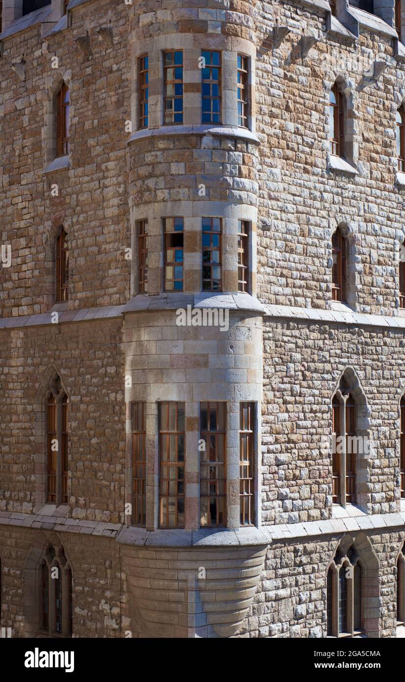 Casa Botines. Bâtiment moderniste conçu par Antoni Gaudi. Leon, Espagne Banque D'Images