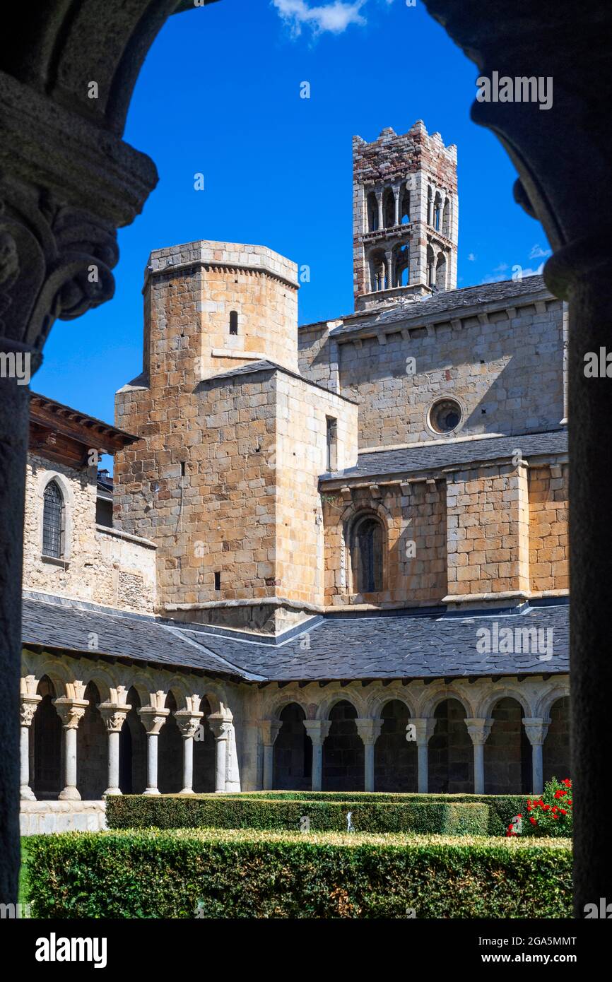 Coister de Sant Miquel, cloîtres de la cathédrale romane de Santa Maria à la Seu d'Urgell, Lleida, Catalogne, Espagne. La cathédrale de Santa Mar Banque D'Images