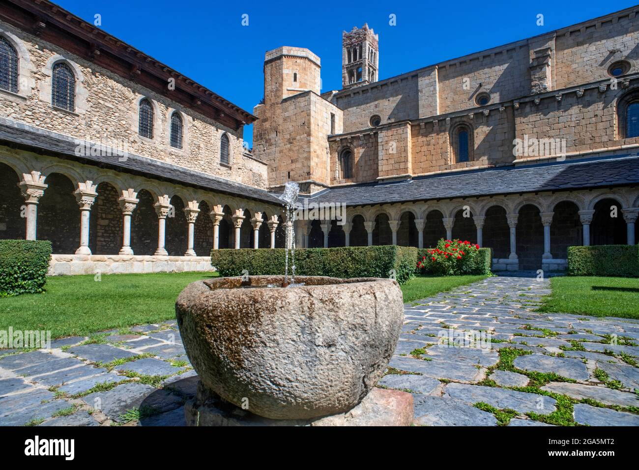 Coister de Sant Miquel, cloîtres de la cathédrale romane de Santa Maria à la Seu d'Urgell, Lleida, Catalogne, Espagne. La cathédrale de Santa Mar Banque D'Images