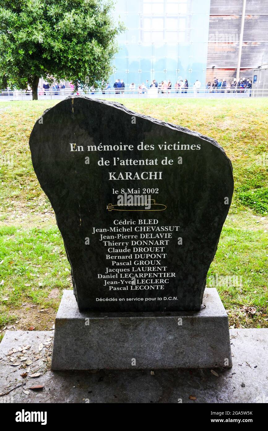 Stèle en hommage aux victimes de l'attentat à la bombe de 2002 Karachi, Cherbourg, département de la Manche, Cotentin, Normandie, France Banque D'Images