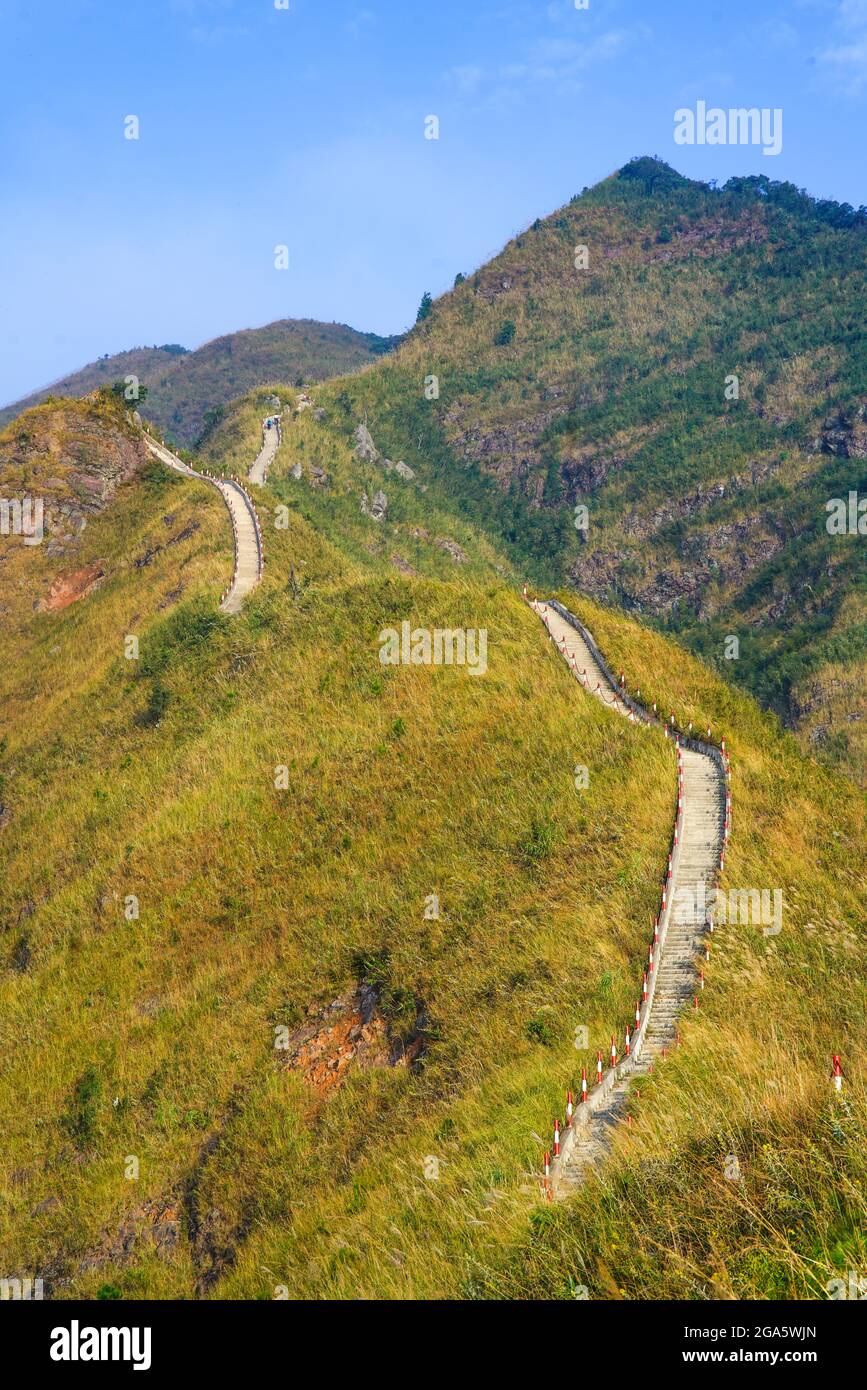 Belle vue sur la montagne dans le district de Binh Lieu province de Quang Ninh nord du Vietnam Banque D'Images