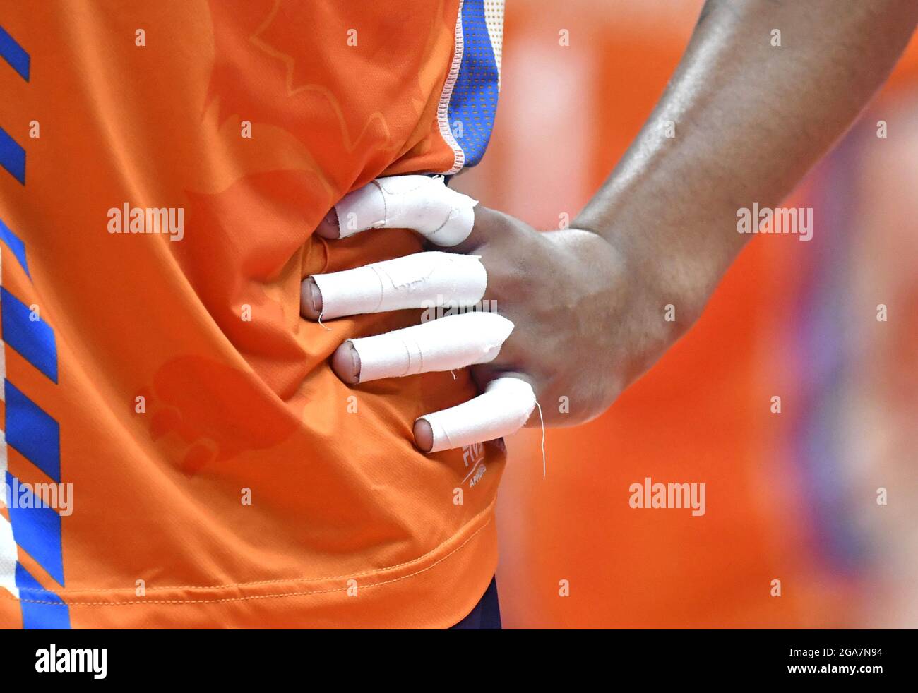 Gros plan sur un joueur de volley-ball masculin lors du Championnat du monde de volley-ball masculin 2018, Italie contre pays-Bas, à Milan. Banque D'Images