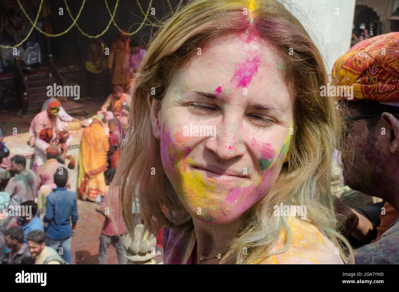 Portrait d'un dévot au festival Holi Banque D'Images