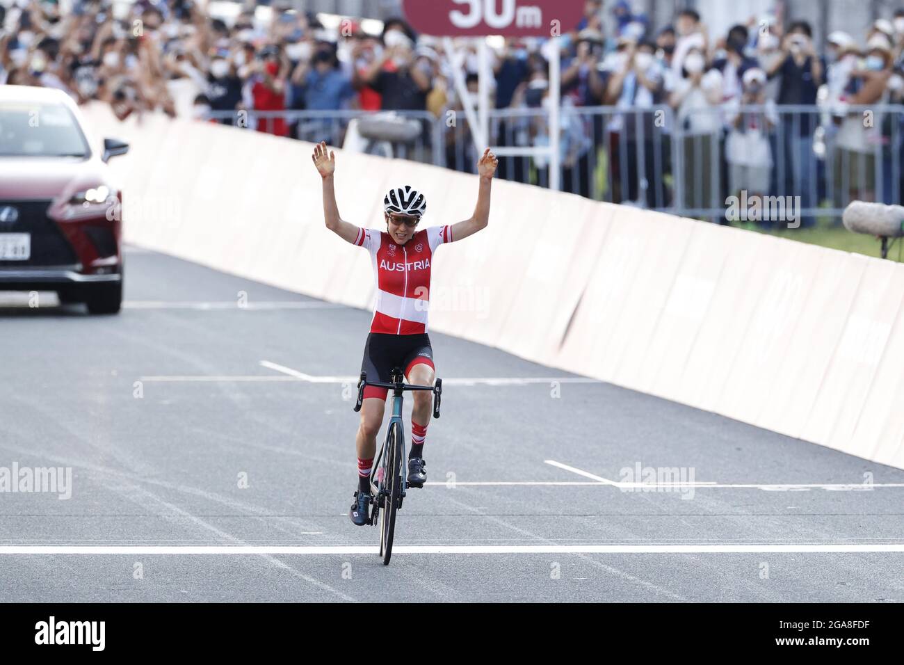 KIESENHOFER Anna (AUT) lauréate de la médaille d'or lors des Jeux Olympiques Tokyo 2020, Cyclisme Road Race Women's Road Race le 25 juillet 2021 au Musashinonomori Park (Tokyo) - Fuji International Speedway à Oyama, Japon - photo Kishimoto / DPPI Banque D'Images