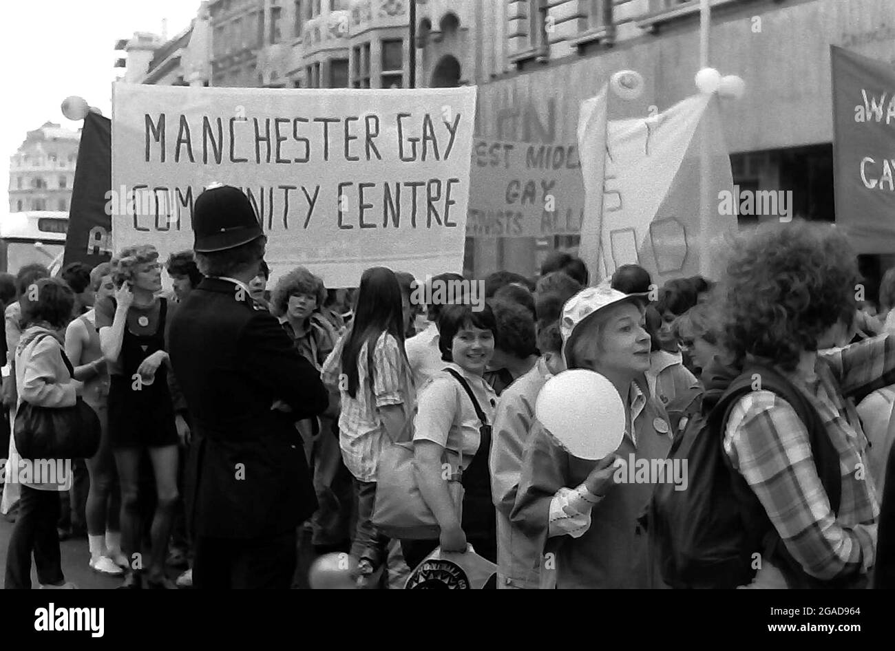 Les participants à la marche et au rassemblement à Hyde Park, Londres, Angleterre, Royaume-Uni, 1979 gay Pride, Qui avait pour thème : 'Stonewall 69 gay Pride 79' Banque D'Images