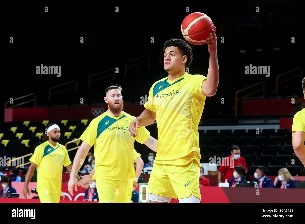 Tokyo, Japon, 25 juillet 2021. Matisse Thybulle de Team Australia pendant l'échauffement avant le groupe de ronde préliminaire B de basketball masculin - match 3 entre l'Australie et le Nigeria le deuxième jour des Jeux Olympiques de Tokyo 2020. Credit: Pete Dovgan/Speed Media/Alay Live News Banque D'Images