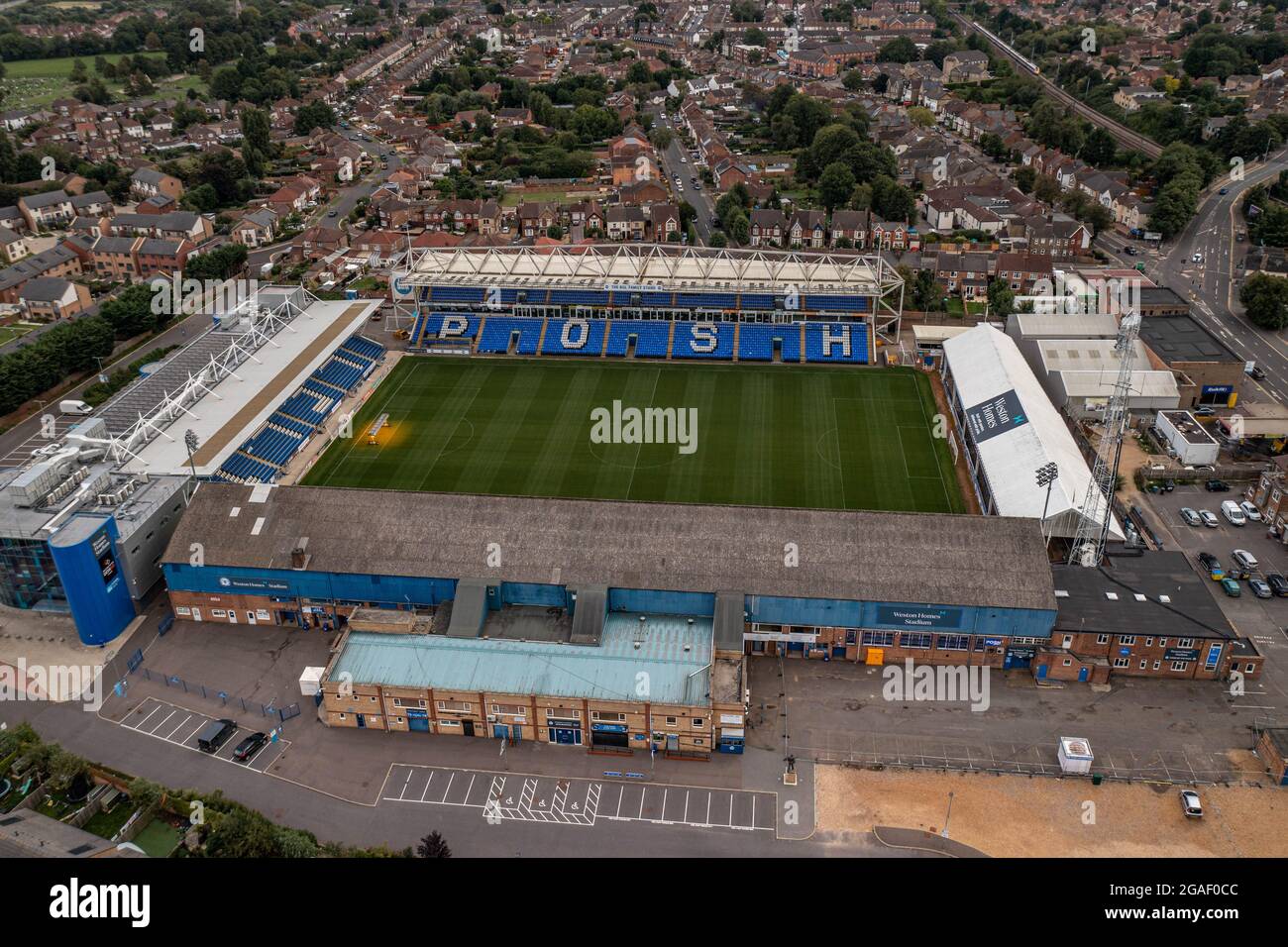 Vue aérienne du STADE DU club de football DE Peterborough, STADE Drone Weston Homes Banque D'Images