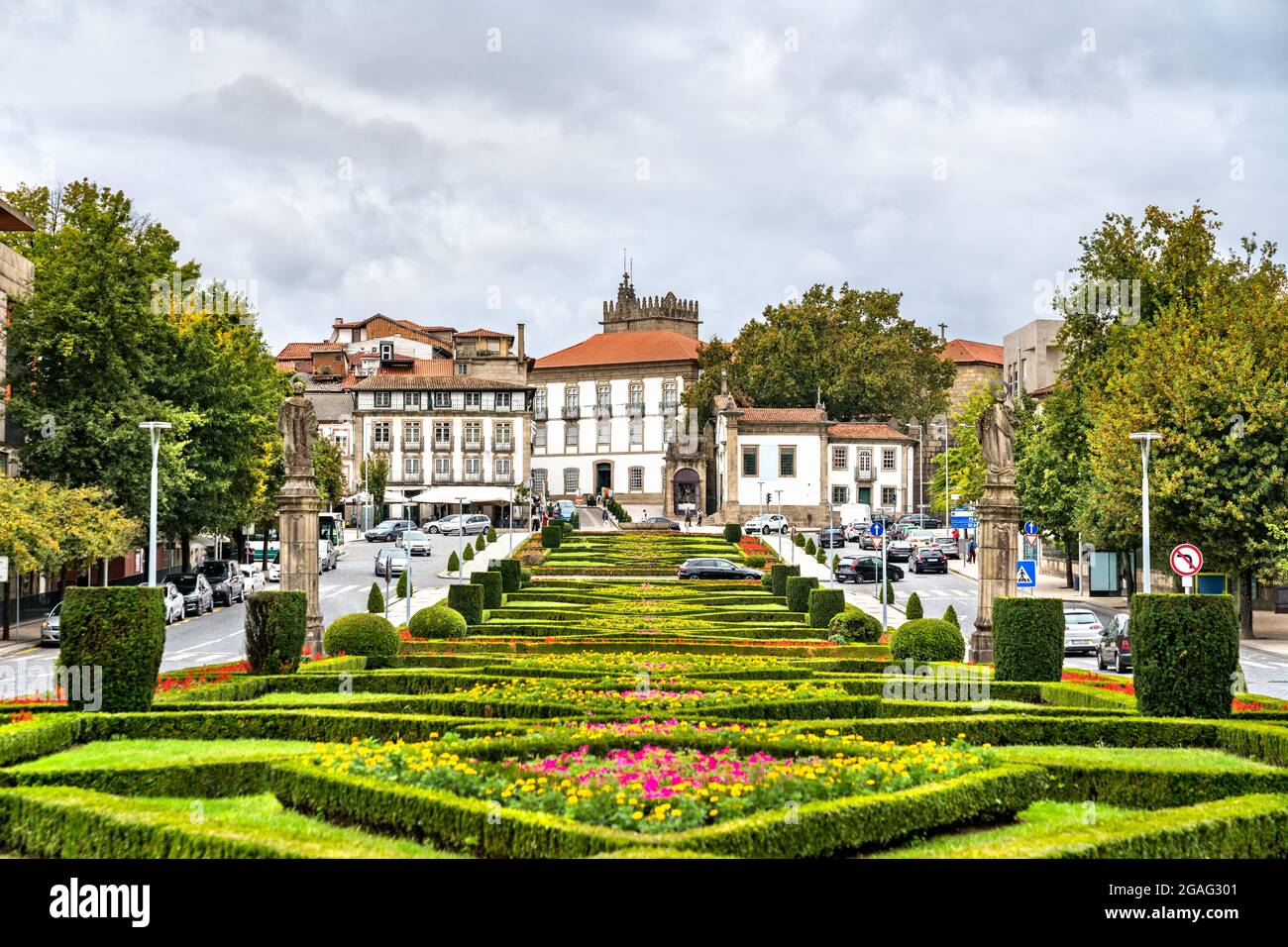 Place du jardin de la République du Brésil à Guimaraes, Portugal Banque D'Images