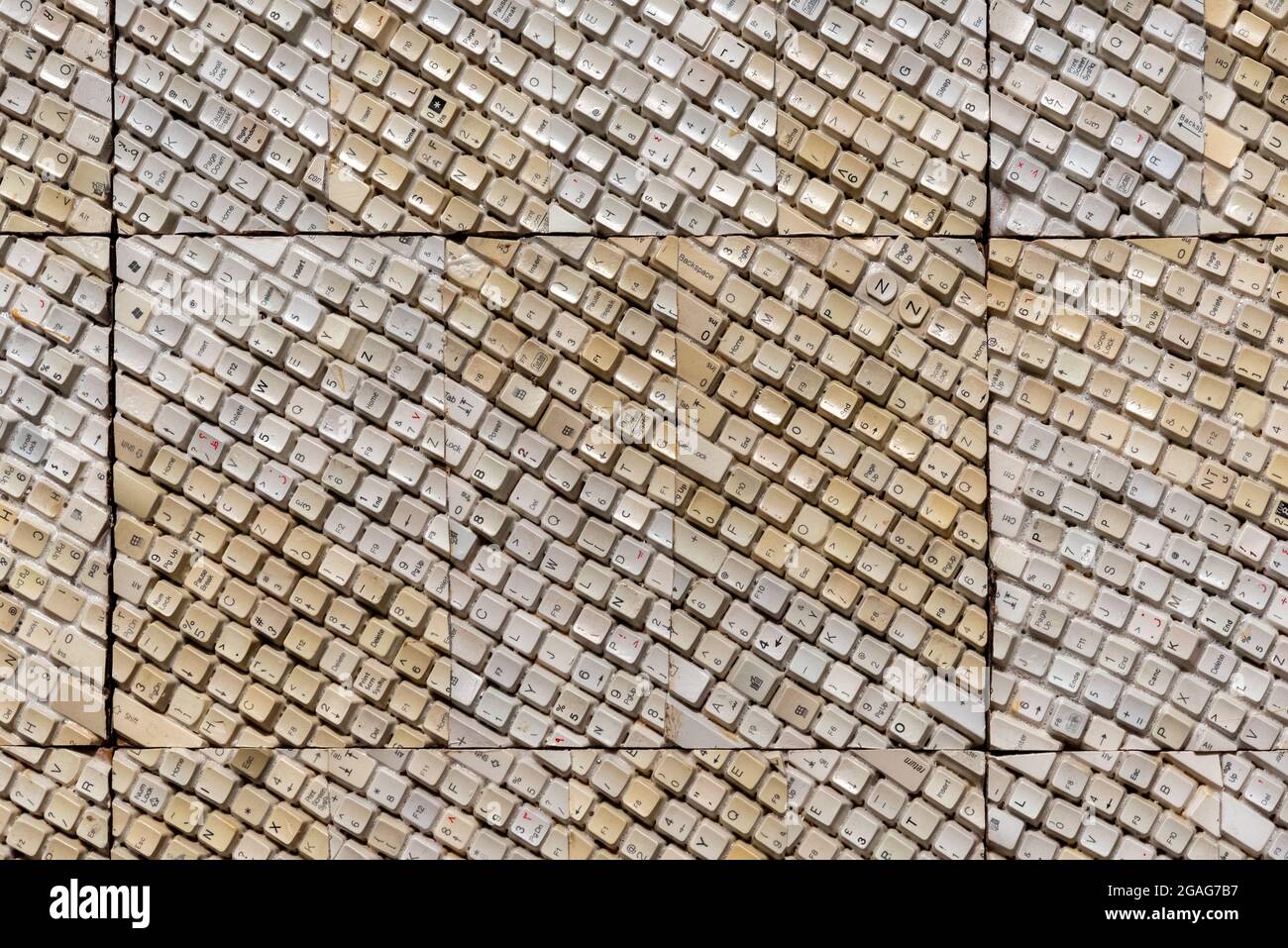 Exposition intitulée « Tightrope » mettant en vedette l'artiste éthiopien Elias Sime pour la première fois au Canada. L'art est vu au Musée royal de l'Ontario (ROM) à To Banque D'Images