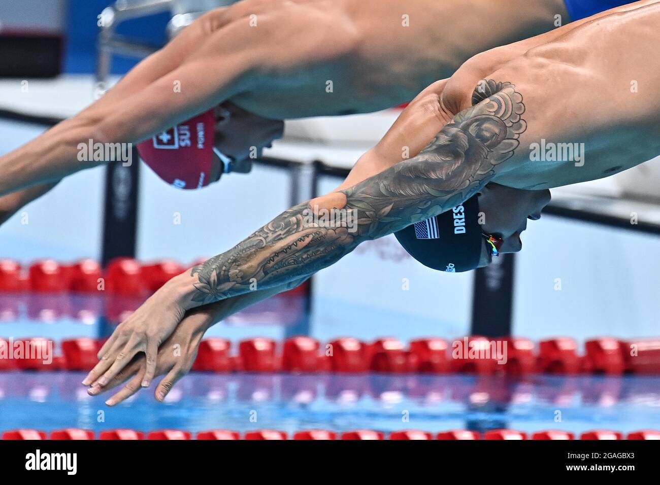 Tokyo, Japon. 31 juillet 2021. Natation. Finale papillon 100 m hommes. Centre aquatique de Tokyo. 2-1. 2chome. Tatsumi. Koto-ku. Tokyo. Caeleb Dressel (USA) plonge pour commencer la finale. Crédit Garry Bowden/Sport en images/Alamy Live News crédit: Sport en images/Alamy Live News Banque D'Images