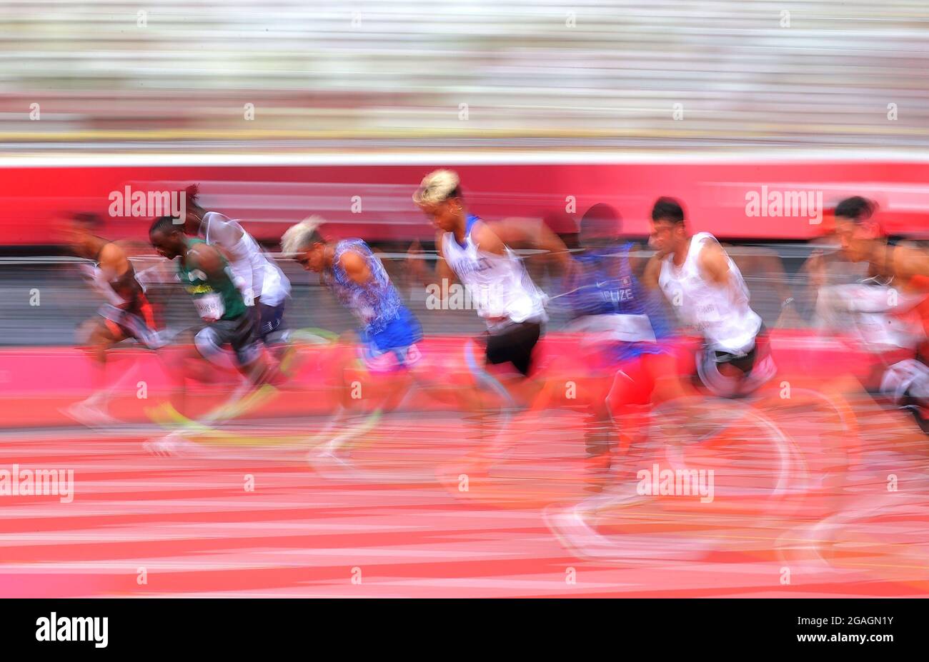 Tokyo, Japon. 31 juillet 2021. Les athlètes se disputent la course de 100 m de la chaleur masculine aux Jeux Olympiques de Tokyo 2020 à Tokyo, Japon, le 31 juillet 2021. Crédit : Li Ming/Xinhua/Alay Live News Banque D'Images