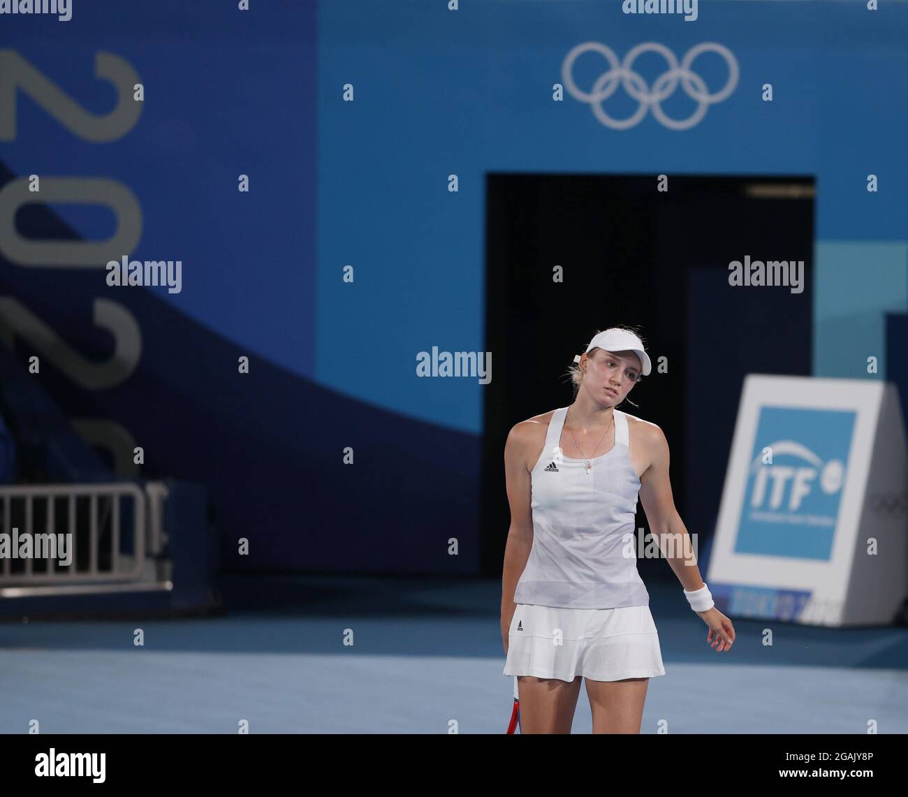 Tokyo, Japon. 31 juillet 2021. Elena Rybakina, du Kazakhstan, réagit lors du match de médaille de bronze des femmes de tennis contre Elina Svitolina, d'Ukraine, aux Jeux Olympiques de Tokyo en 2020 à Tokyo, au Japon, le 31 juillet 2021. Credit: Du Xiaoyi/Xinhua/Alay Live News Banque D'Images