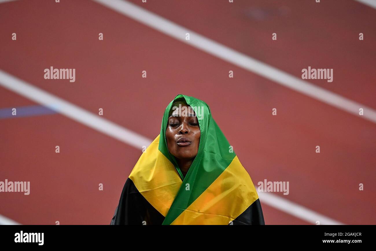 Tokyo, Japon. 31 juillet 2021. Elaine Thompson-Herah, de la Jamaïque, réagit lors de la finale du 100m féminin aux Jeux Olympiques de Tokyo 2020 à Tokyo, au Japon, le 31 juillet 2021. Credit: Jia Yuchen/Xinhua/Alay Live News Banque D'Images