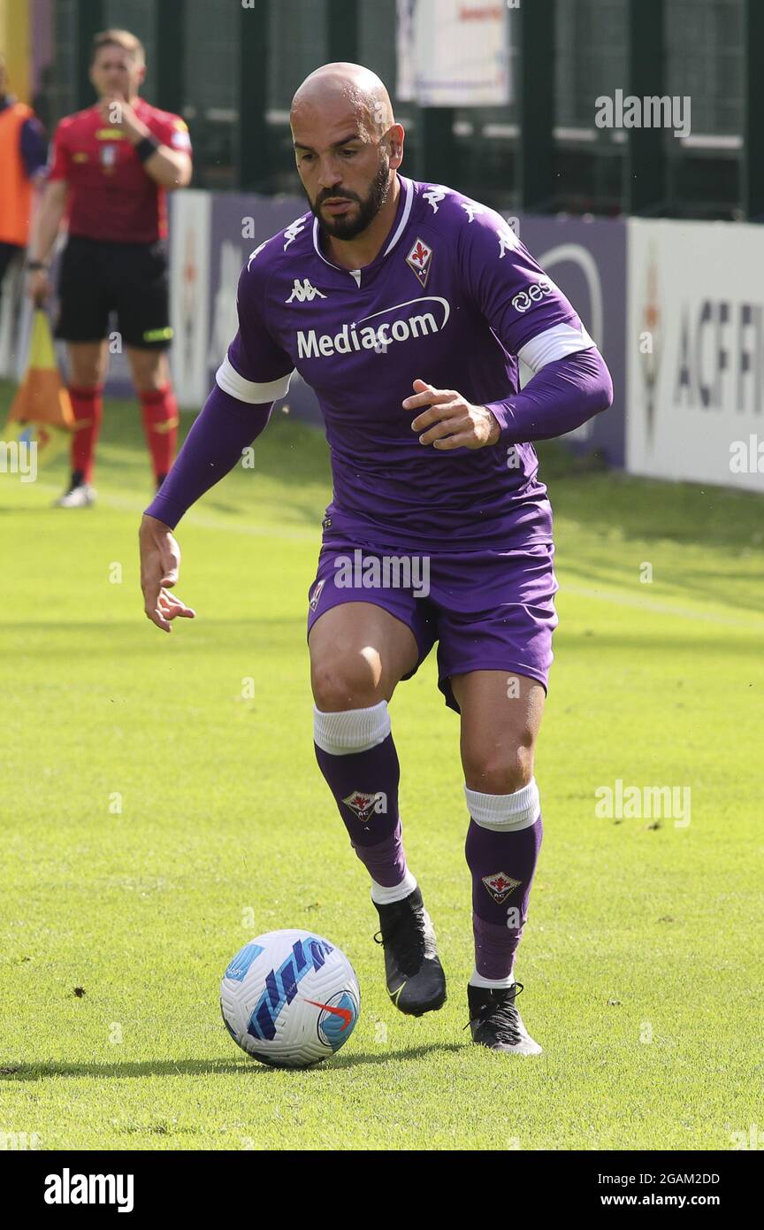 Moena (TN), Italia, 30 Luglio, Campo sportivo C. Benatti, ritiro  precampionato stagione 2021/2022, incontro amichevole tra le escadron  dell'ACF Fiorentina e della Virtus Verona, nella foto: il centrompista  offensivo Riccardo Saponara Photo