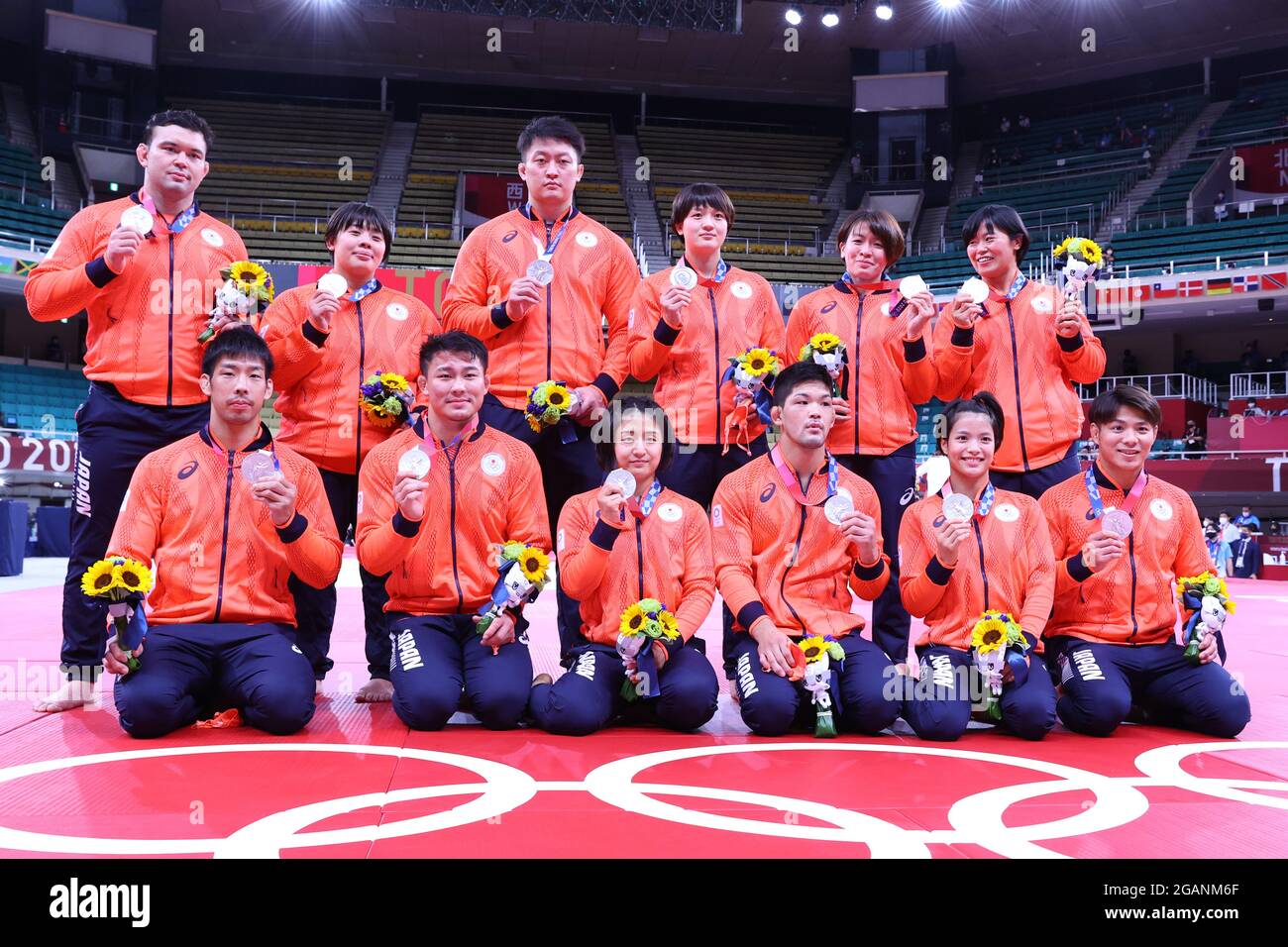 Tokyo, Japon. 31 juillet 2021. Groupe d'équipe du Japon (JPN) Judo : cérémonie de la Médaille de l'équipe mixte lors des Jeux Olympiques de Tokyo 2020 au Nippon Budokan à Tokyo, Japon . Credit: Jun Tsukida/AFLO/Alamy Live News Banque D'Images