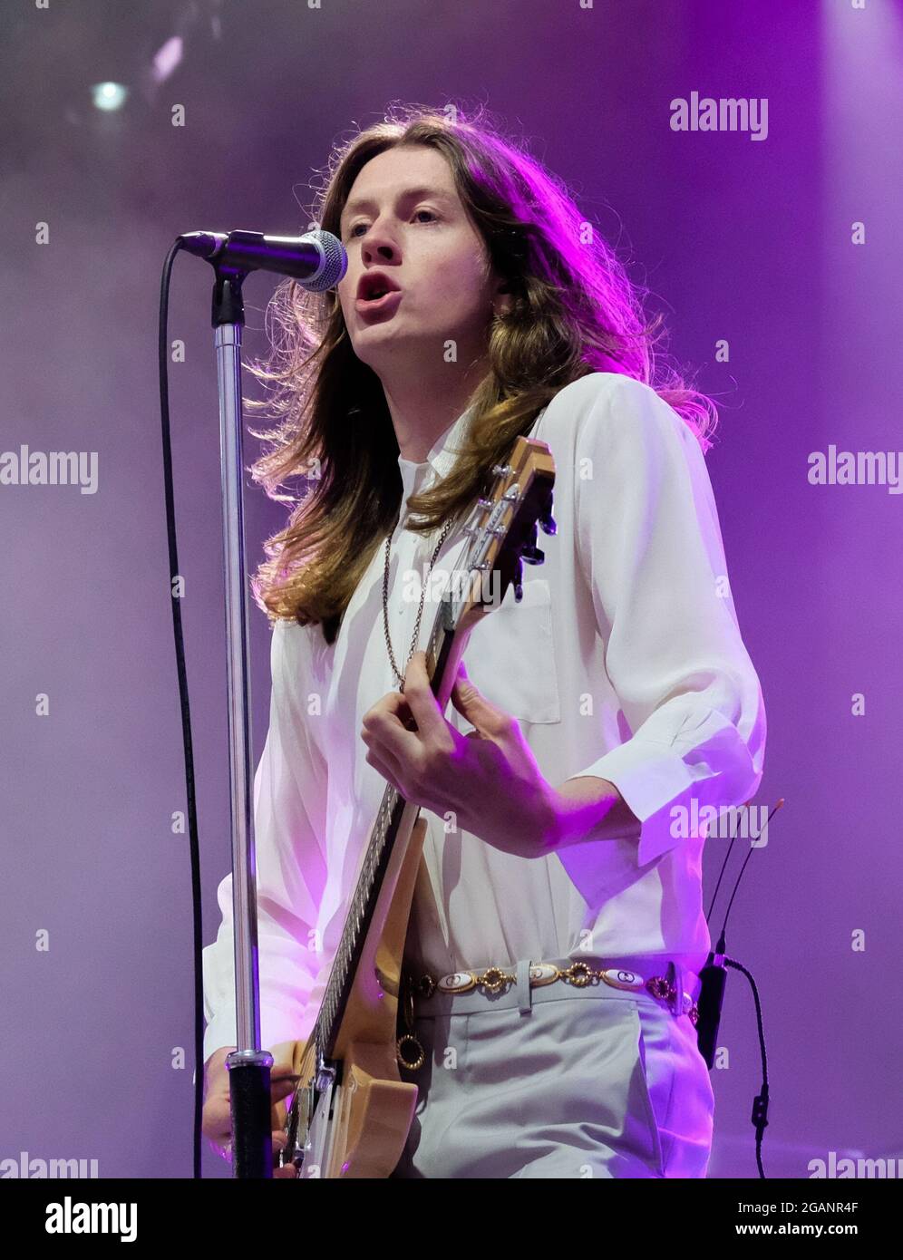 Lulworth, Dorset, 31 juillet 2021. Le chanteur principal Tom Ogden avec le groupe britannique Blossoms qui se déroule en direct au festival Camp Bestival, Lulworth, Dorset UK Credit: Dawn Fletcher-Park/Alay Live News Banque D'Images