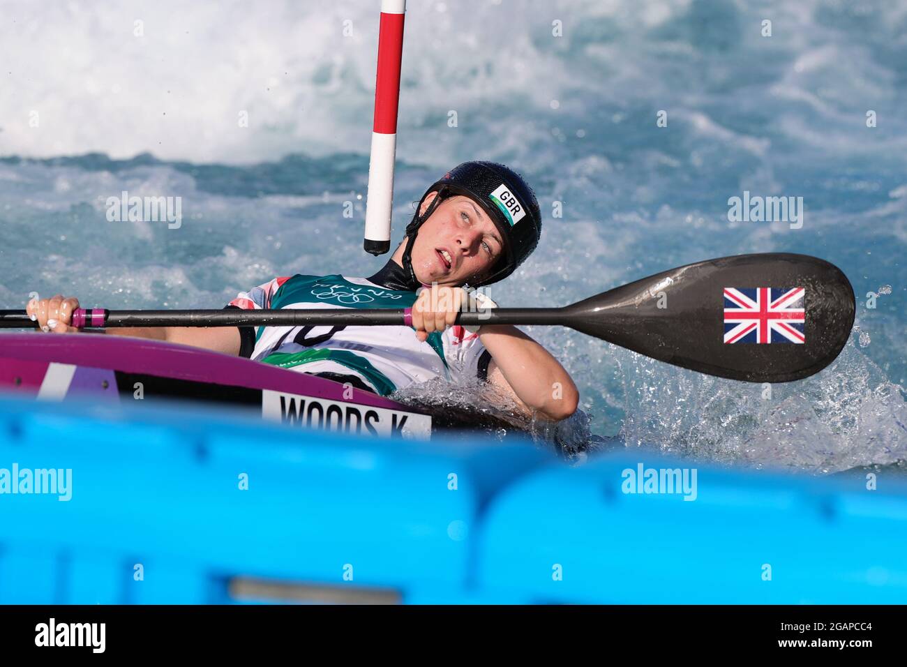 Tokyo, Japon, 27 juillet 2021. Kimberley Woods de l'équipe de Grande-Bretagne pendant la finale K-1 du slalom féminin le jour 4 des Jeux Olympiques de Tokyo en 2020. Credit: Pete Dovgan/Speed Media/Alay Live News. Credit: Pete Dovgan/Speed Media/Alay Live News Banque D'Images