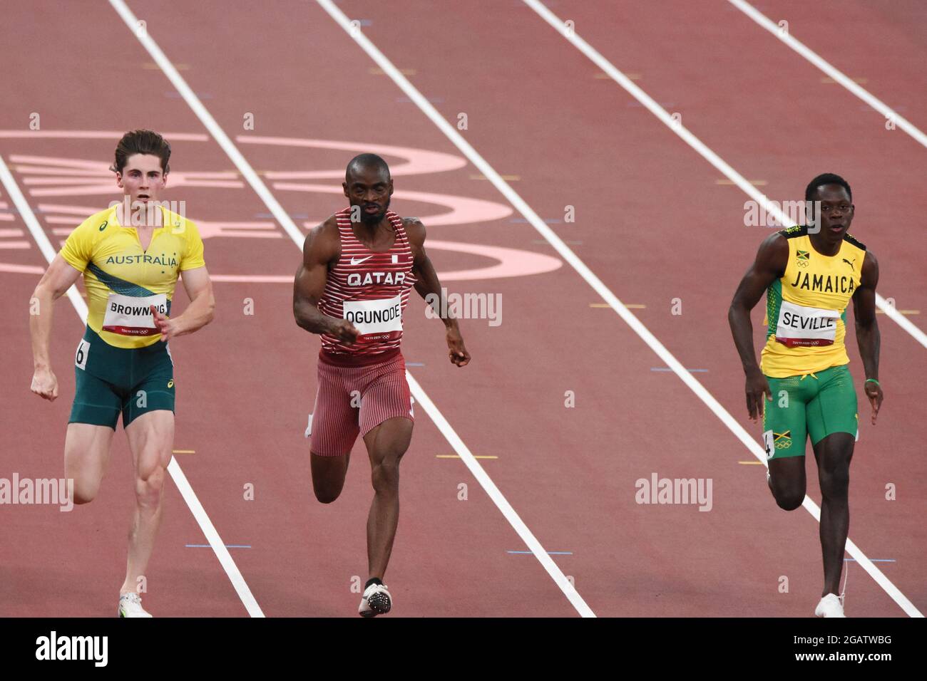 Rohan Browning (AUS), Femi Ogunode (QAT), oblique Séville (JAM) concourent sur la demi-finale de 100m masculin lors des Jeux Olympiques Tokyo 2020, Athlétisme, le 1er août 2021 au Stade Olympique de Tokyo à Tokyo, Japon - photo Yoann Cambefort / Marti Media / DPPI Banque D'Images