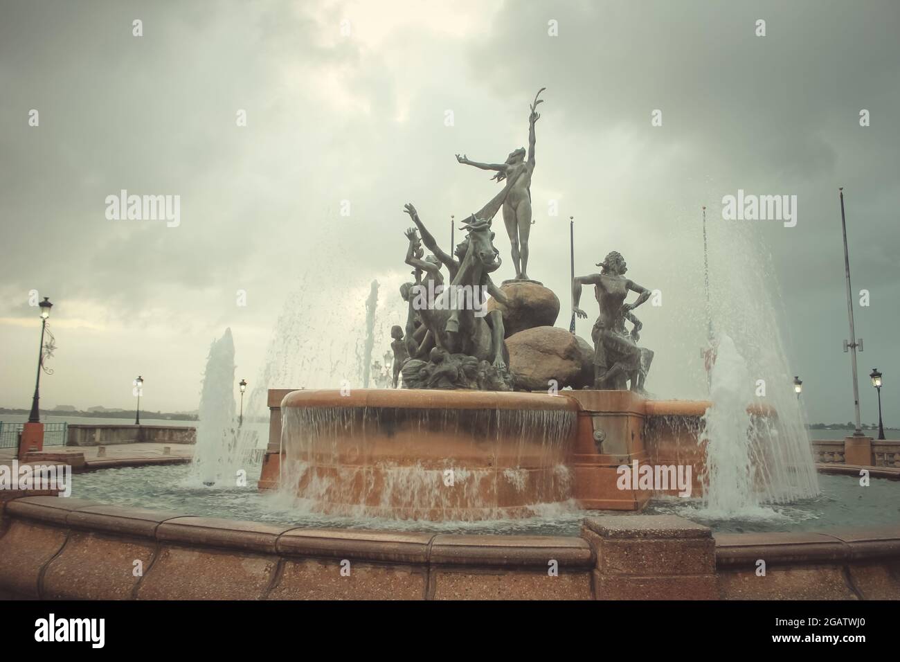 Fontaine Raices dans le Paseo de la Princesa à San Juan, Porto Rico. Banque D'Images