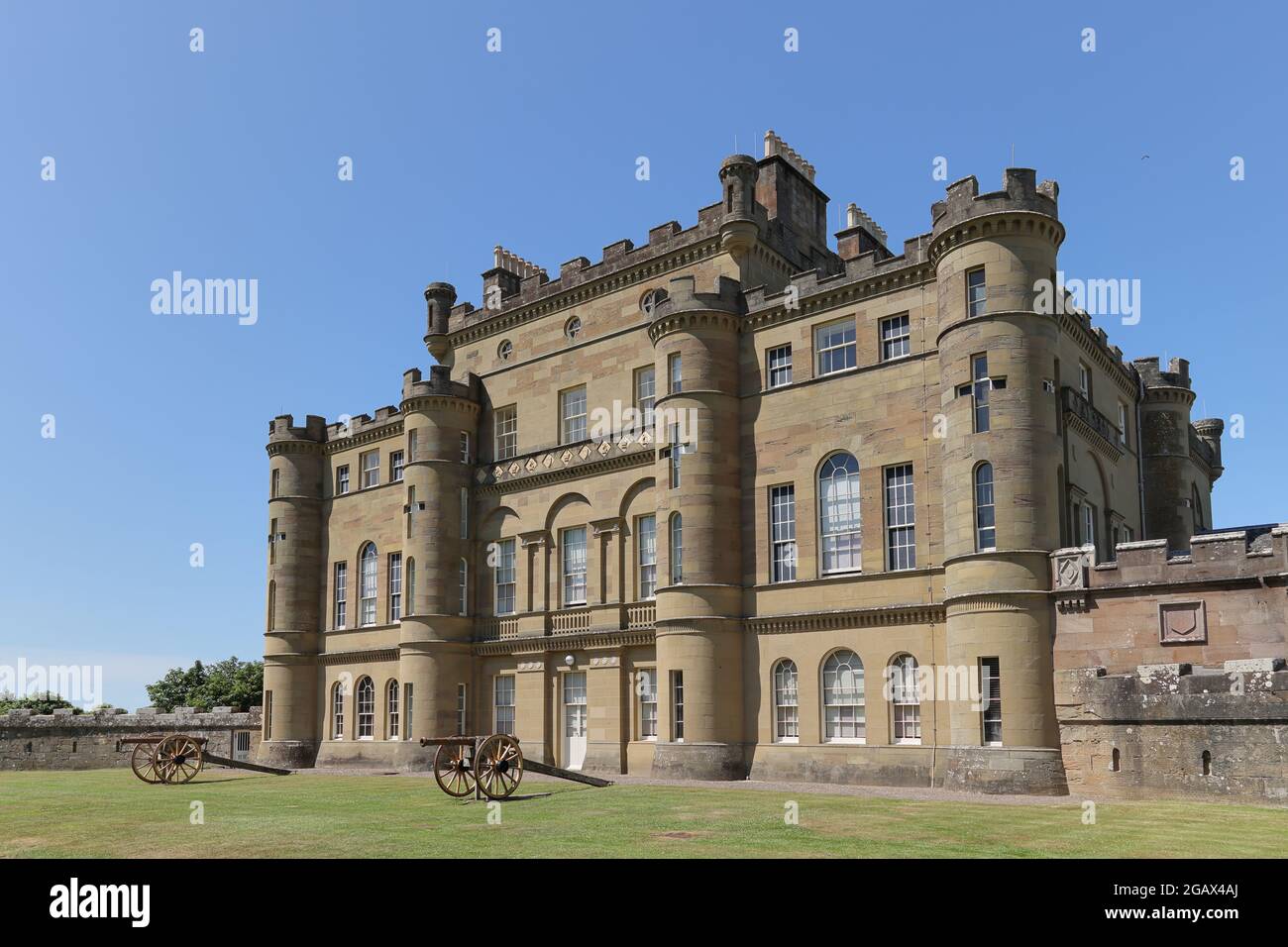 Château et jardins de Culzean appartenant à la National Trust for Scotland, près d'Ayr, South Ayrshire, Écosse, Royaume-Uni Banque D'Images