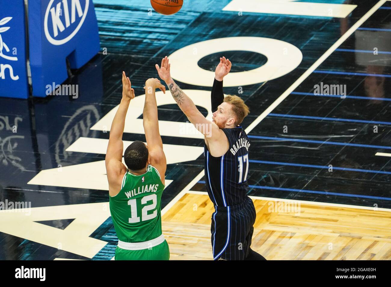 Orlando, Floride, États-Unis, 5 mai 2021, L'avant de Boston Celtics Grant Williams #12 prend une photo au Amway Center (photo Credit: Marty Jean-Louis) Banque D'Images