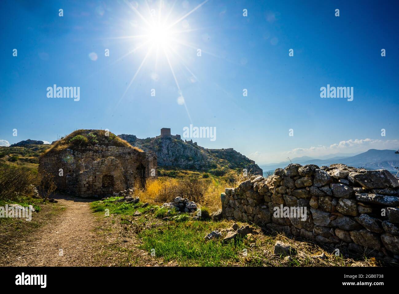Acrocorinthe, forteresse de la haute Corinthe, l'acropole de la Corinthe antique - Péloponnes Grèce Banque D'Images