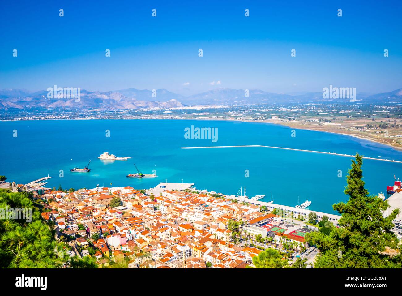 Vue panoramique aérienne de Nafplio depuis la forteresse de Palamidi, Péloponnes Grèce Banque D'Images