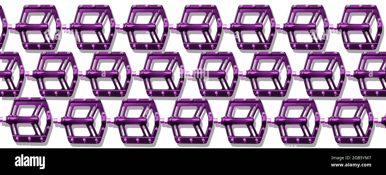 texture de la pédale de vélo de montagne sur fond blanc Banque D'Images