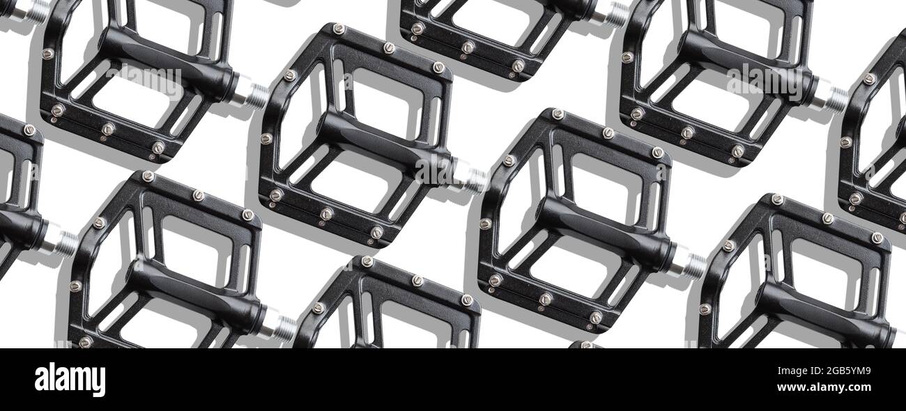 texture de la pédale de vélo de montagne sur fond blanc Banque D'Images